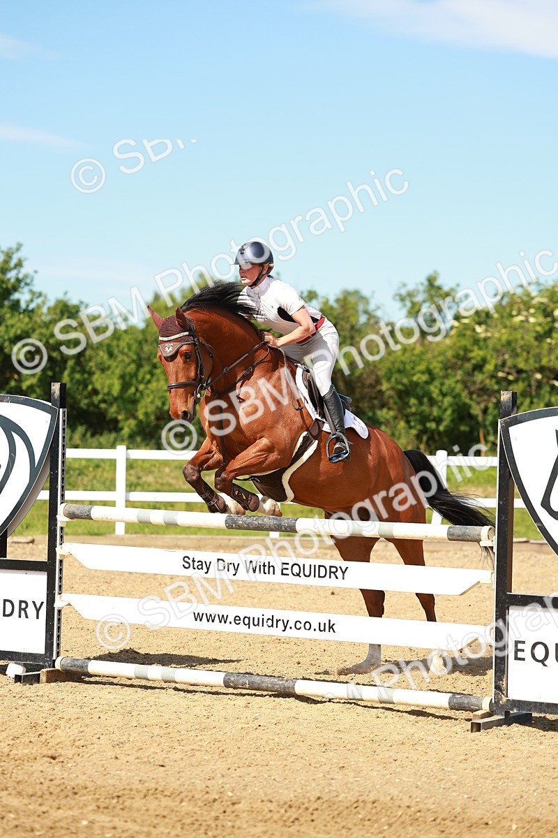 SBM_002885 - Class 4 - Senior Newcomers - 1.10m