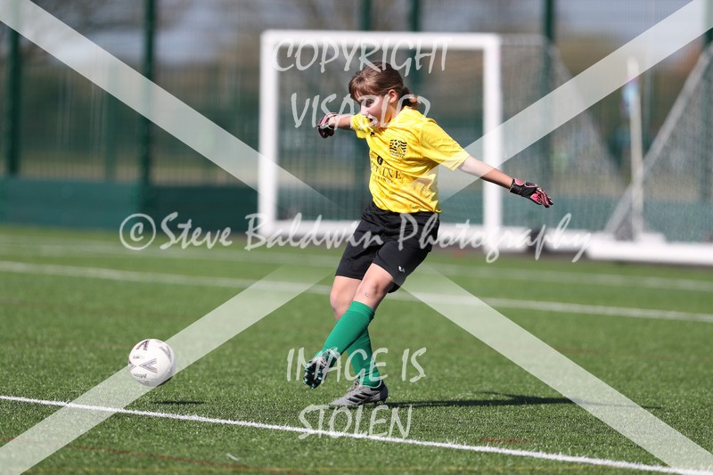 1DX20457 - 2026-03-21 FC Abbey Meads U9 Purple Girls V Stratton Juniors FC U9 Pheonix Girls