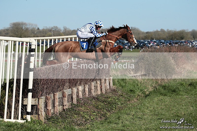 PtP 210326 552 - VWH Cirencester Races 21/03/26