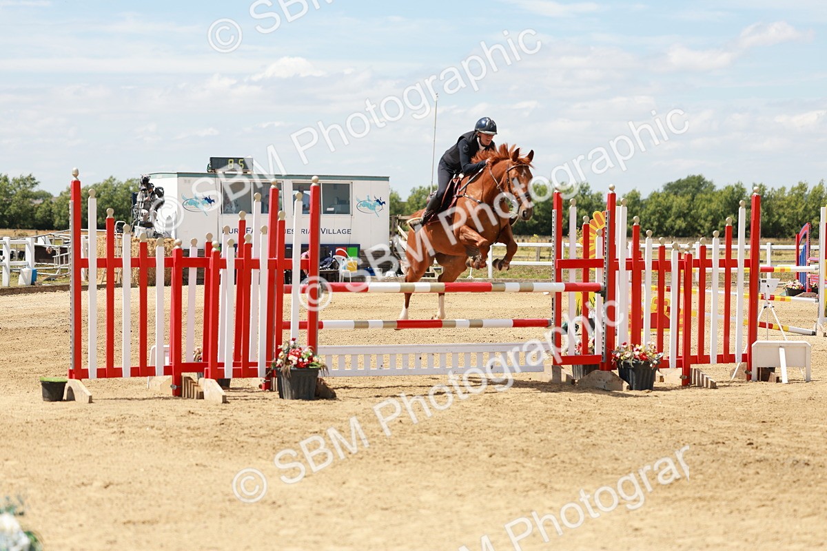 SBM_007362 - Class 3 - Senior Newcomers - 1.10m Open