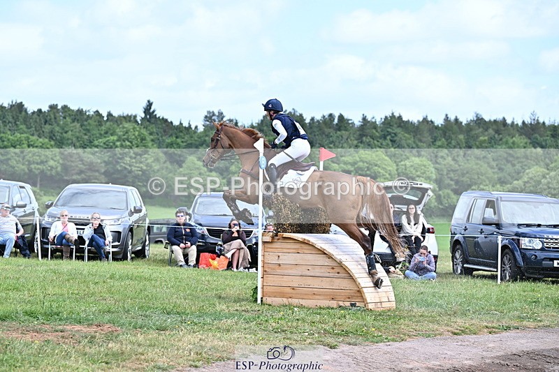 250525A-120247-15900 - D-412-Yasmin.Ingham-GOLIATH.DU.LOIR