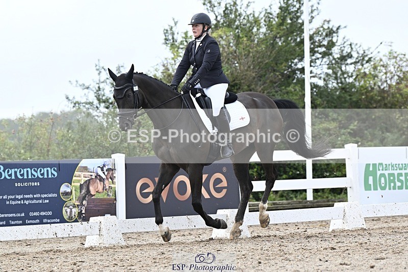 250907-153145-09125 - 049-Laura.ColeGavin.10