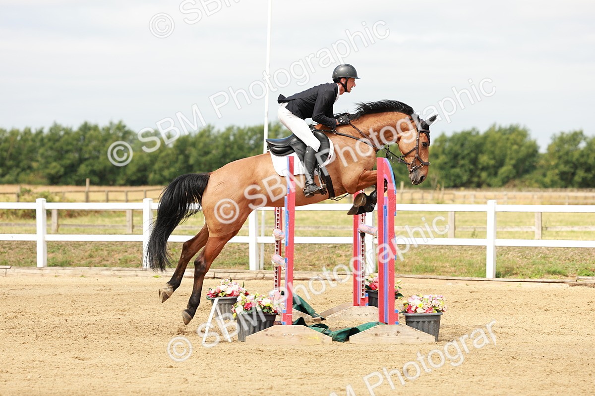 SBM_016964 - Class 20 - Senior Newcomers - 1.10m