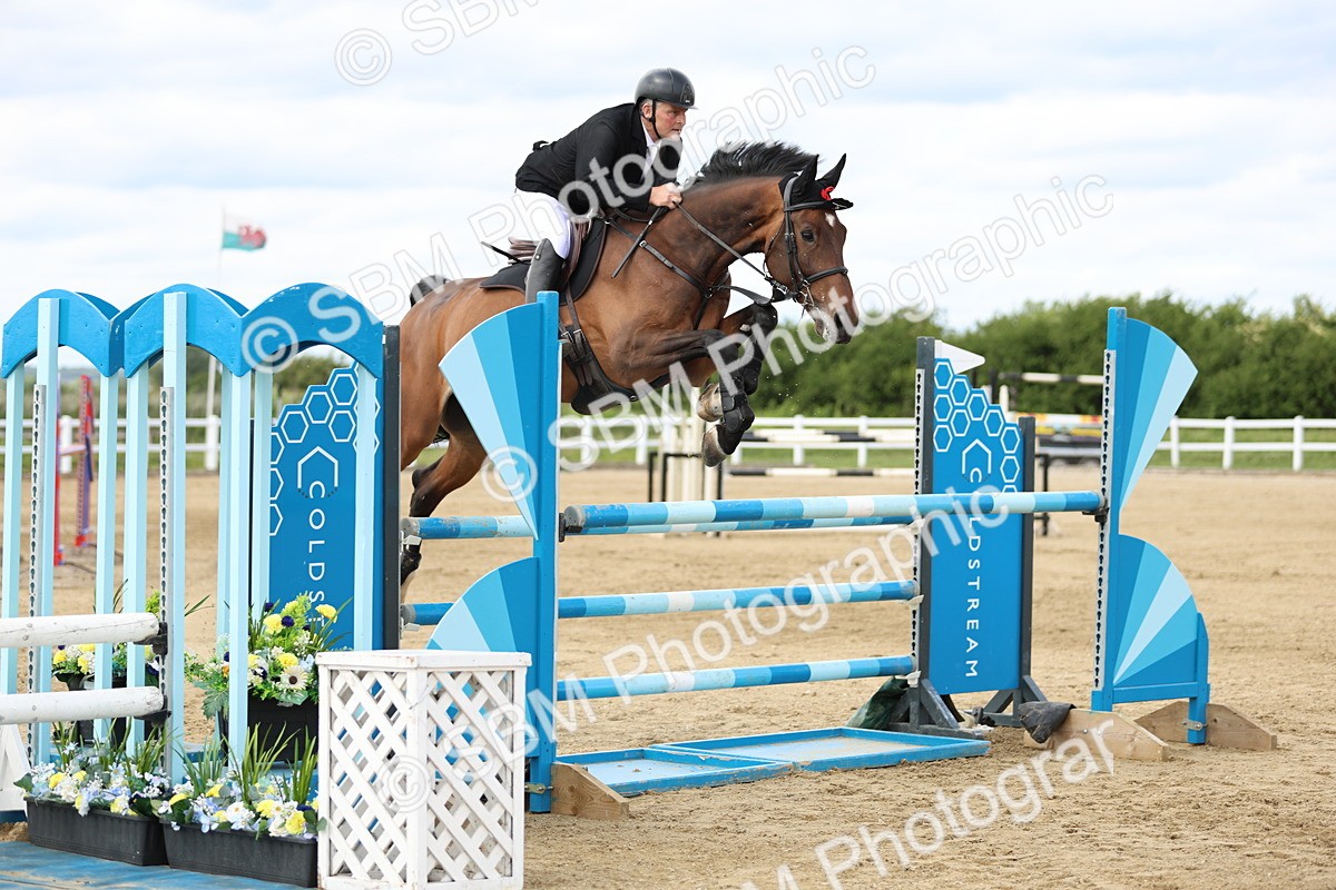 SBM_001238 - Class 5 - Senior Foxhunter - 1.20m