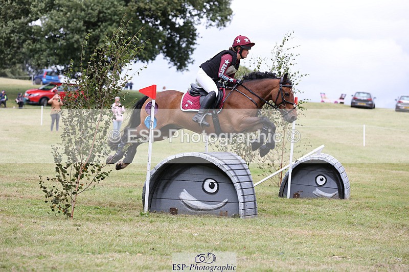 240825X-161020-36427 - 80cm XC 15.30 to 16.30