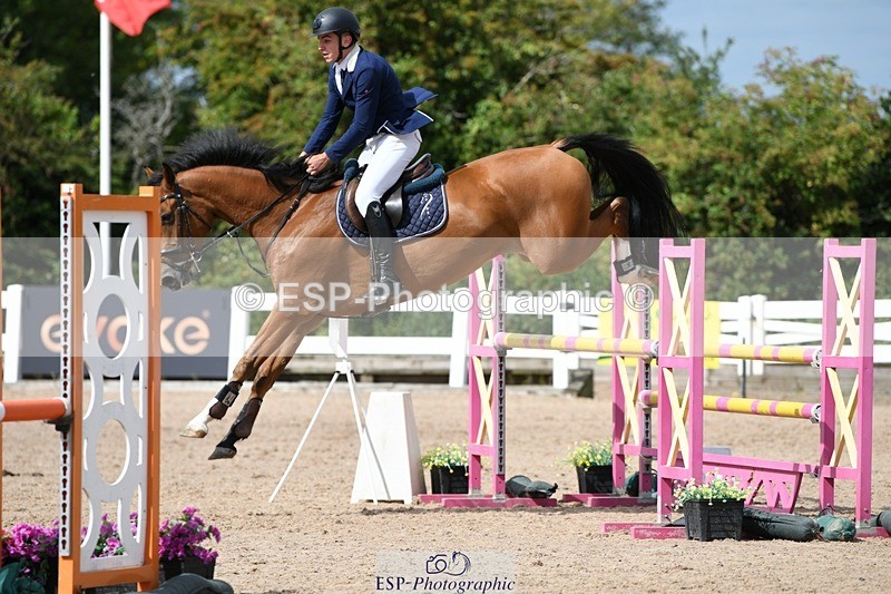 250801-104946-04453 - Cls 21 A&B Snr Disc & 1.00 Open