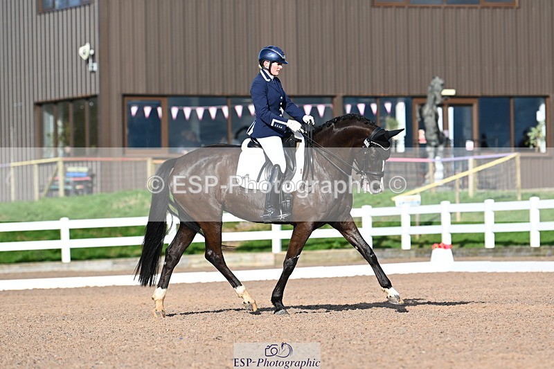 240218A-145038-08929 - 280-Nicola.Buchanan-ST.GILES.DARK.MAGIC