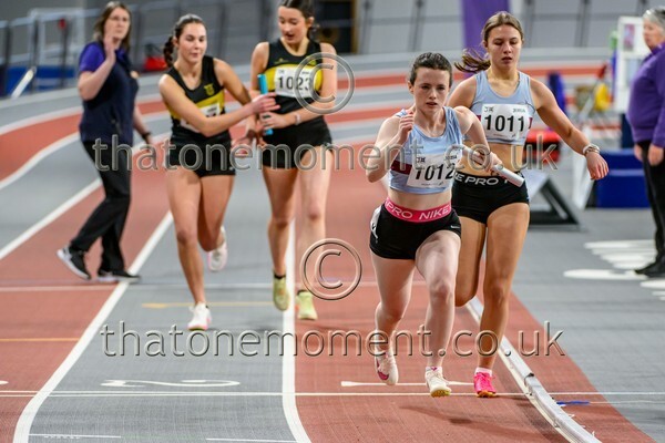 CombiMast25-925128 - Track Female Set One