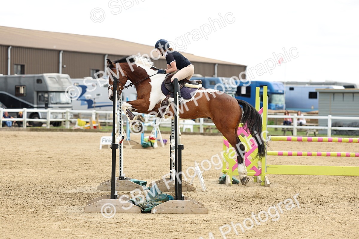 SBM_005288 - Class 18 - Senior 1.05m Open