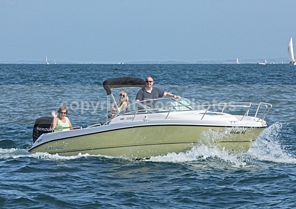 090822 JENNY WREN IMG_1049 - Speedboats