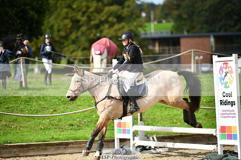 251004A-125901-01074 - Classes 6 & 7 60cm