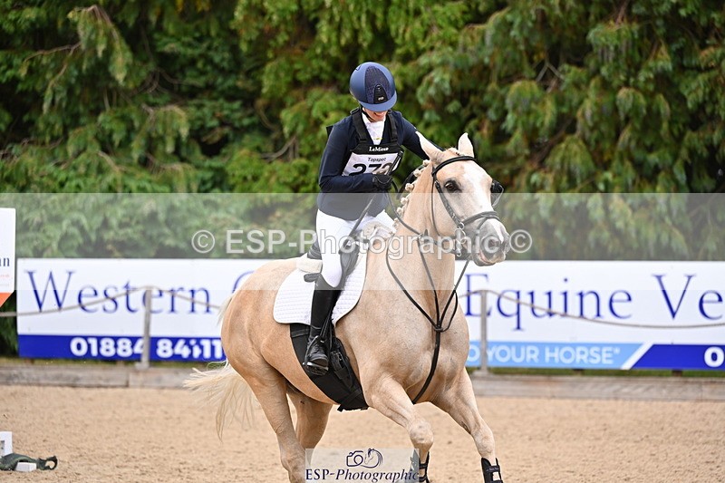 250802A-143759-05954 - F-273-Imogen.Knight-FOURSEASONS.FIRST.EDITION
