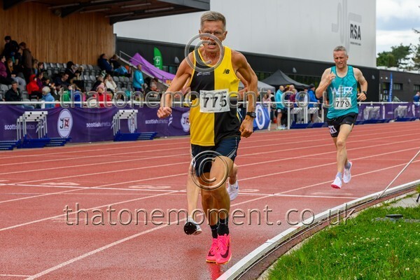 ComMast25-911272 - Track Male Set Two