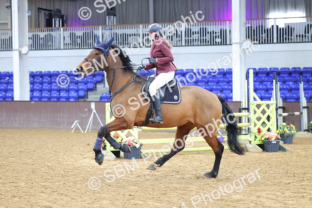 SBM_009637 - Class 20 - Senior British Novice/ 90cm Open - First Round (0.90m)