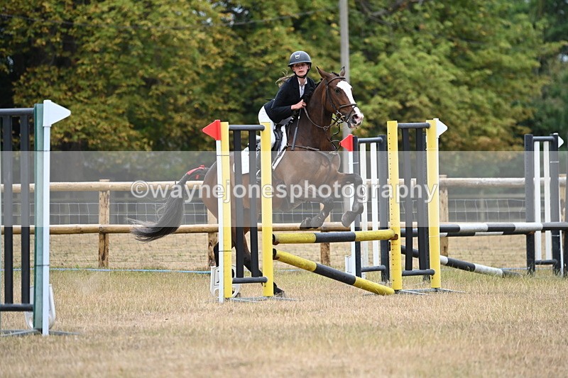 WJ6_0597 - Class 14 Intermediate Jumping 75cm