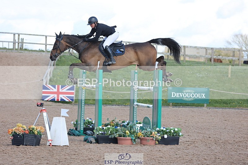 240419A-160802-09171 - Cls 10, 2 Star Big Tour 145cm  15.45 to 16.35 break