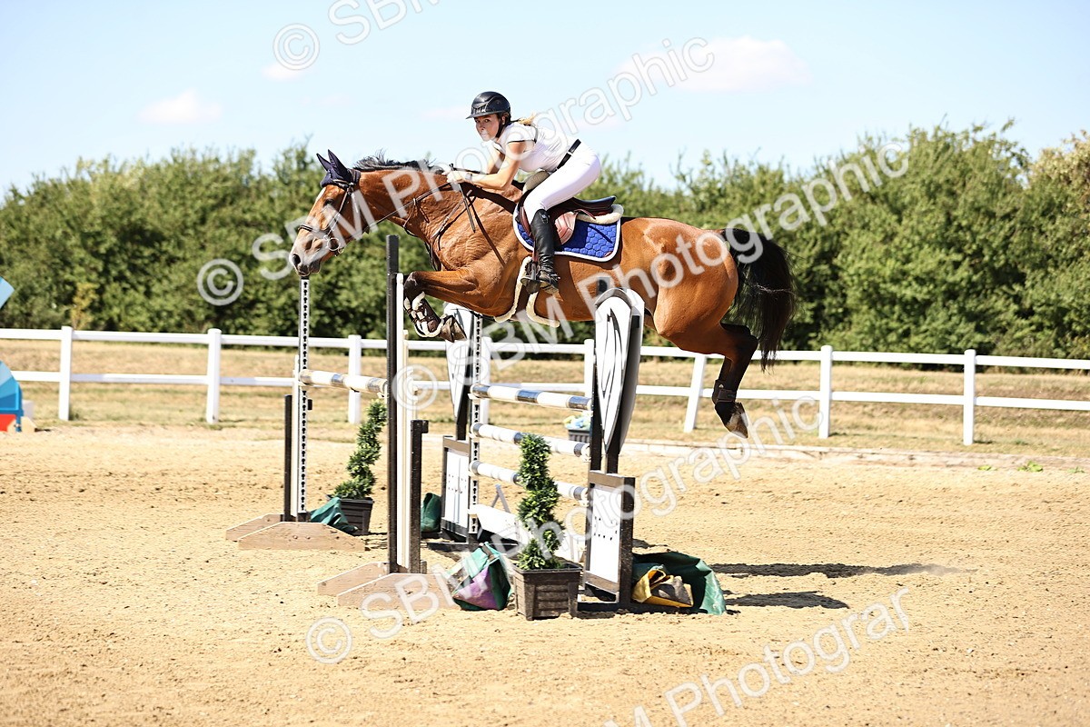 SBM_015296 - Class 16 - Senior foxhunter - 1.20m Open