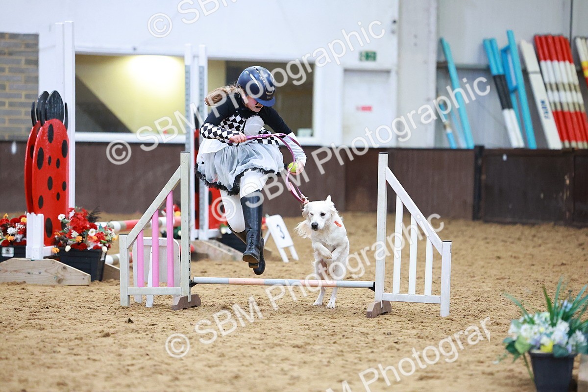 SBM_001670 - Class 3 - Horse & Hound (60cm)