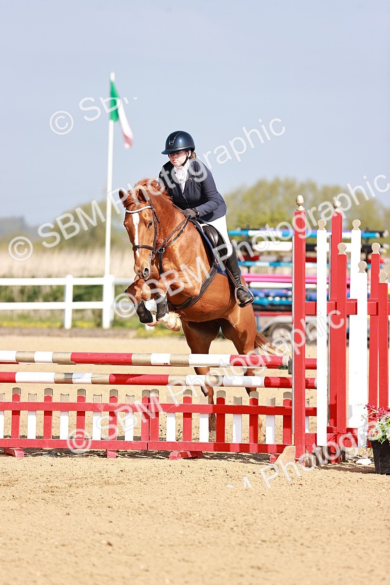  - Class 21 - Senior British Novice - 90cm