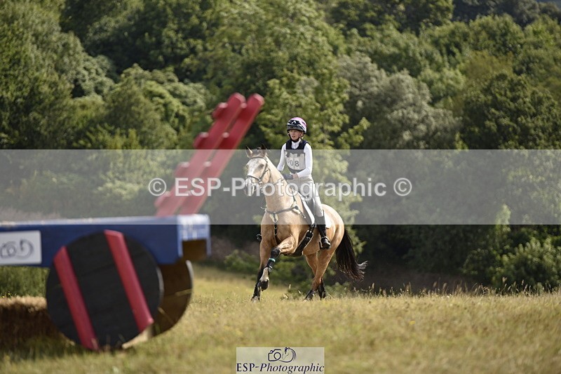 250802A-103810-01154 - A-008-Sophia.Vestey-BURDAL.DUKE