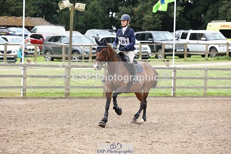 240803-140735-05921 - 181-Charlotte_Bradbury-KENSINGTON_EMPIRE