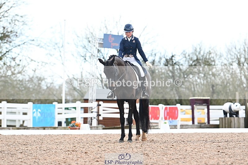 240218A-104618-06063 - 160-Abbie.Newbury-Seagry.Firstamour