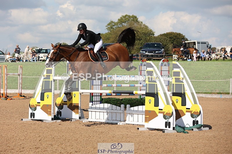 230915A-143434-02639 - Cls 5 National 1.40m