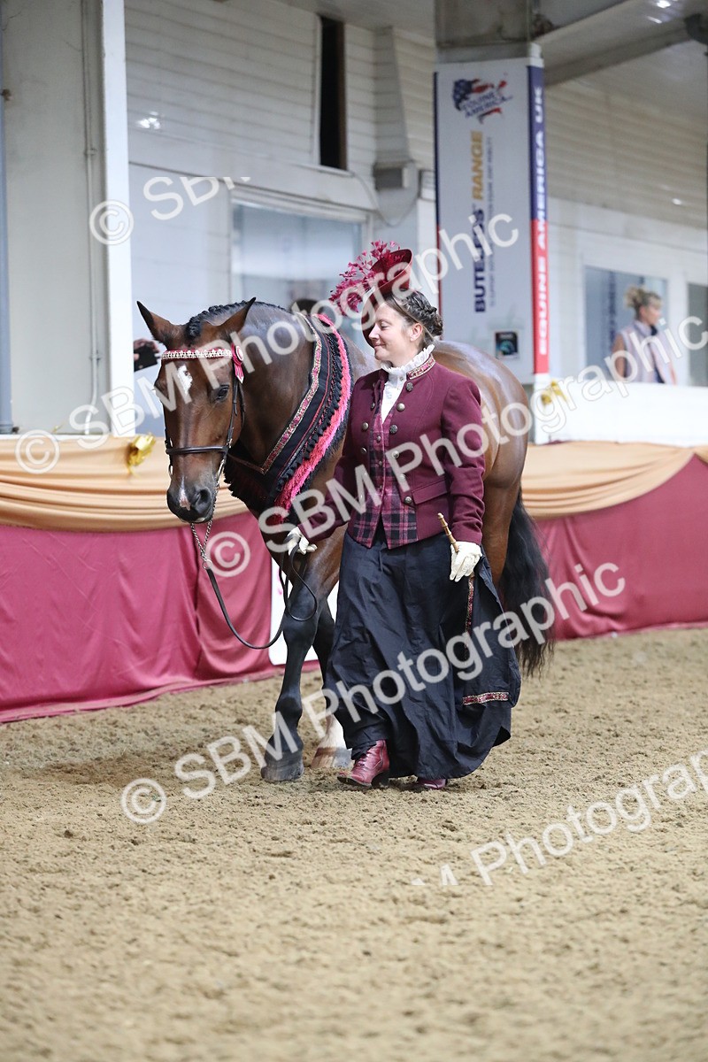 SBM_10754 - Class 103 IH Costume