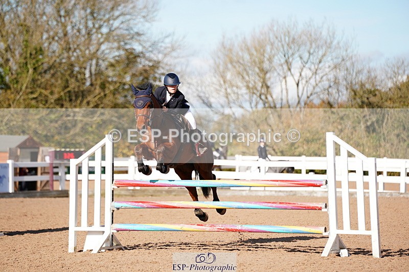 241027A-115954-02649 - SUN Cls 6 Pony Newcomers and 1m Open