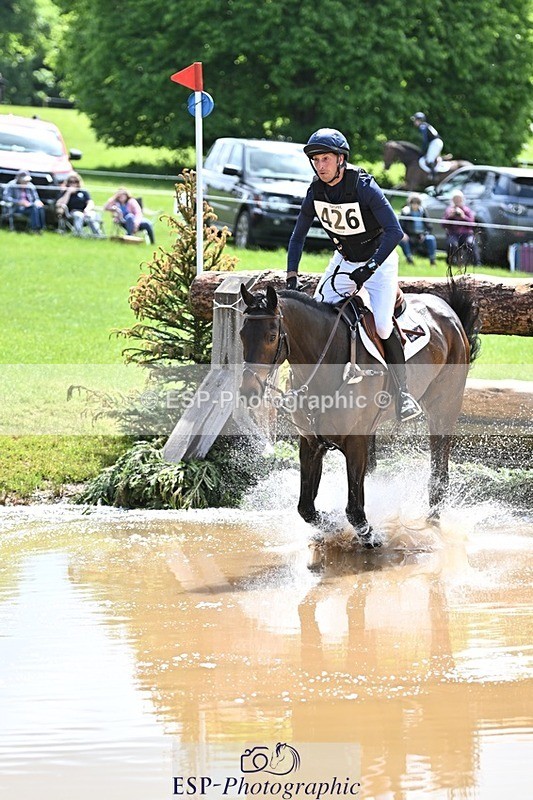 240526-114210-20654 - 426-VISCOUNT_VIKTOR-Tim_Price