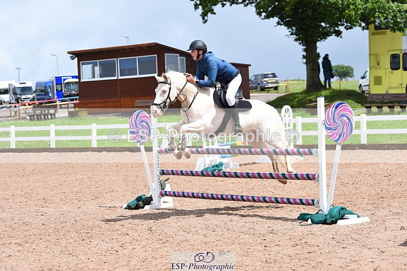 230715A-131524-01185 - Cls 4 Newcomers & 1m Open