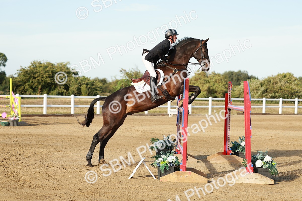 SBM_008938 - Class 6 - National 1.30m 1.40m Open Handicap