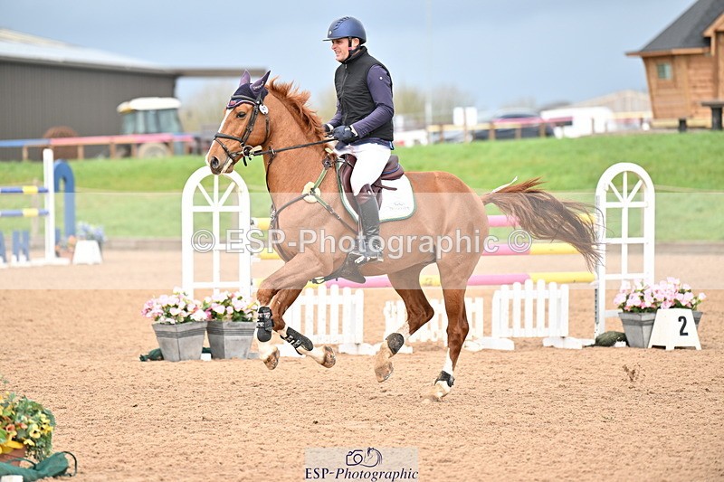 240315A-122617-00919 - Cls 3 Snr Foxhunter