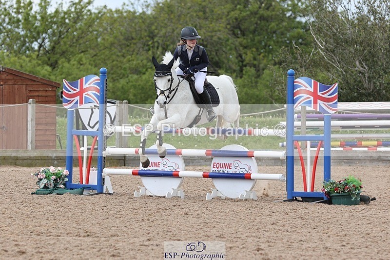 250505-120422-04729 - Cls 5 Pony Foxhunter and 1.10m Open