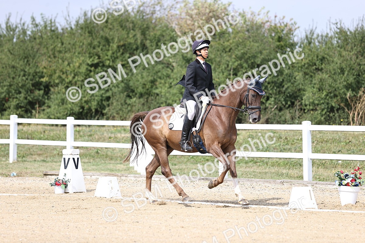 SBM_017382 - Class 14 - Novice 23 - 13.52-14.55