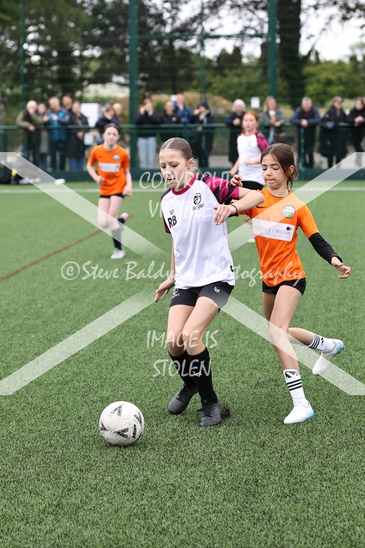 1DX31574 - Sat 6th U12 Girls