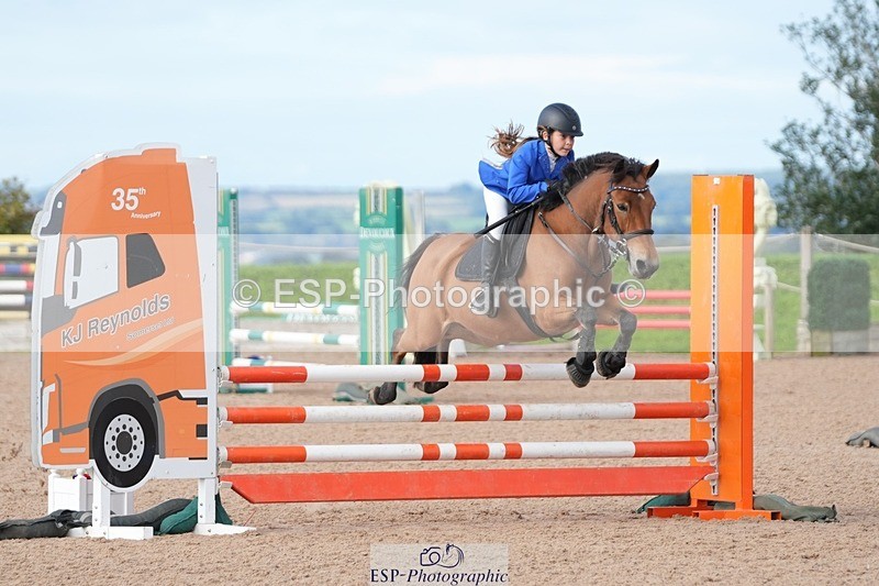 250921-100910-02114 - Cls 4 Pony British Novice and 80cm