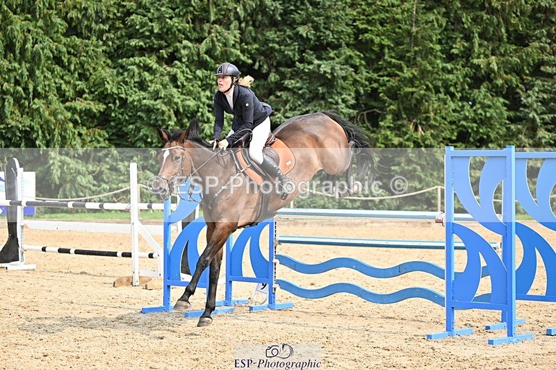 240818-152200-05181 - Cls 12A Snr Foxhunter & 1.20m Open