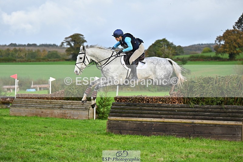 251025A-100037-16498 - D-329-Clementine.Montgomerie