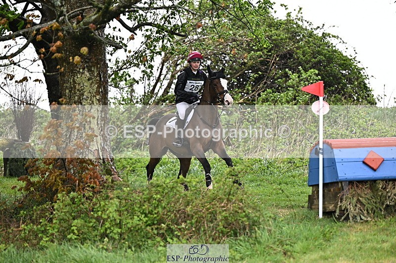 250418-121629-02855 - 028-Tilly.Conder-KINSALE.QUILANA.S