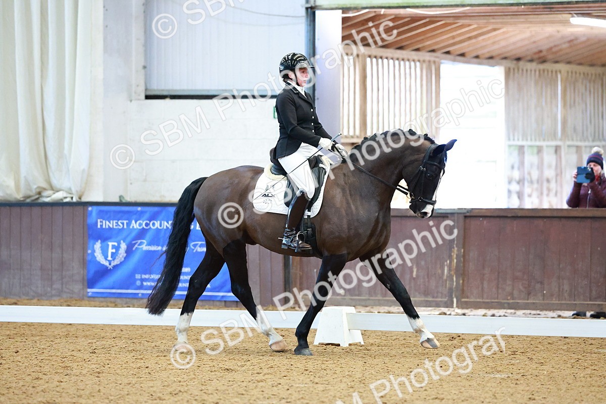 SBM_001271 - Class 18-15-16-22 - Elementary 5 Novice 5-Novice 6