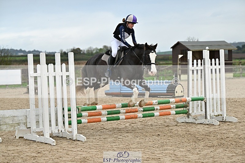241110-150011-01177 - 70-75cm Arena Eventing