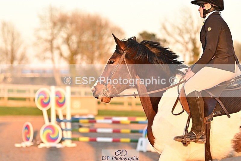 250401-192824-01022 - 90cm Classes