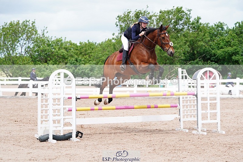 250525-124010-09454 - Cls 33 A&B Snr Disc & 1.00m Open