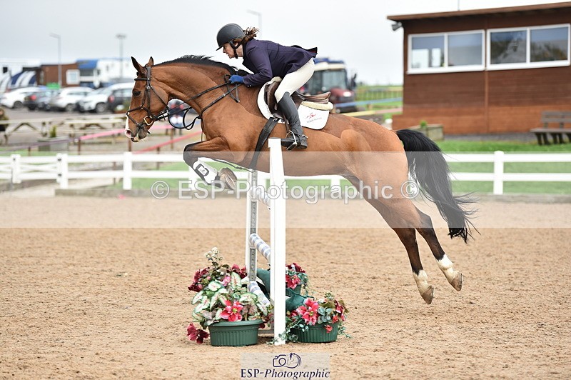 231013A-132230-01789 - Cls 3 1.05m Amateur Quali