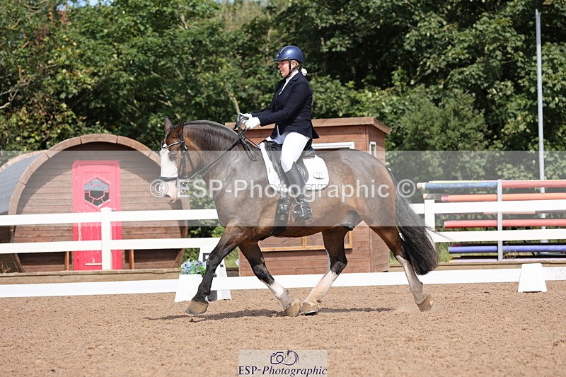 240816A-122148-04410 - 147-Abby.Hayes-Rathnagrew.Pride