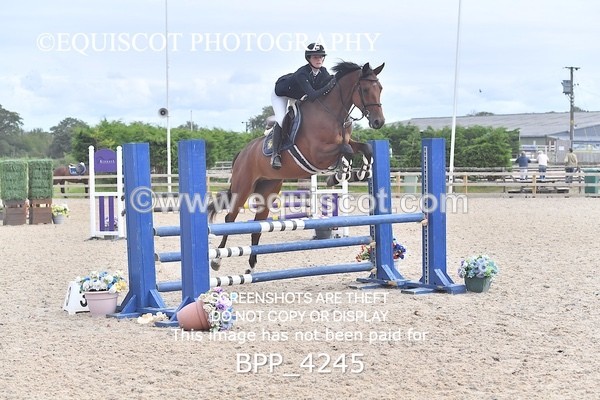 BPP_4245 - CLASS 12 SUN Senior British Novice/ 90cm Open