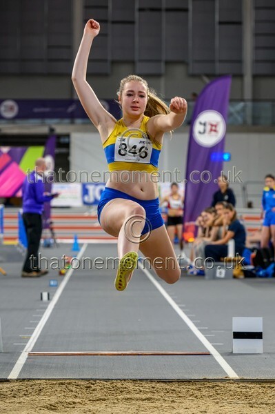 SenInd26-916264 - Field Female Set One