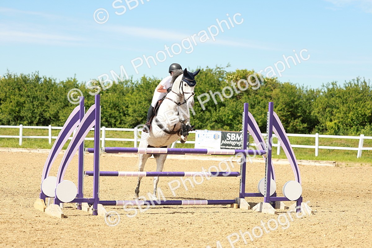 SBM_002567 - Class 4 - Senior Newcomers - 1.10m