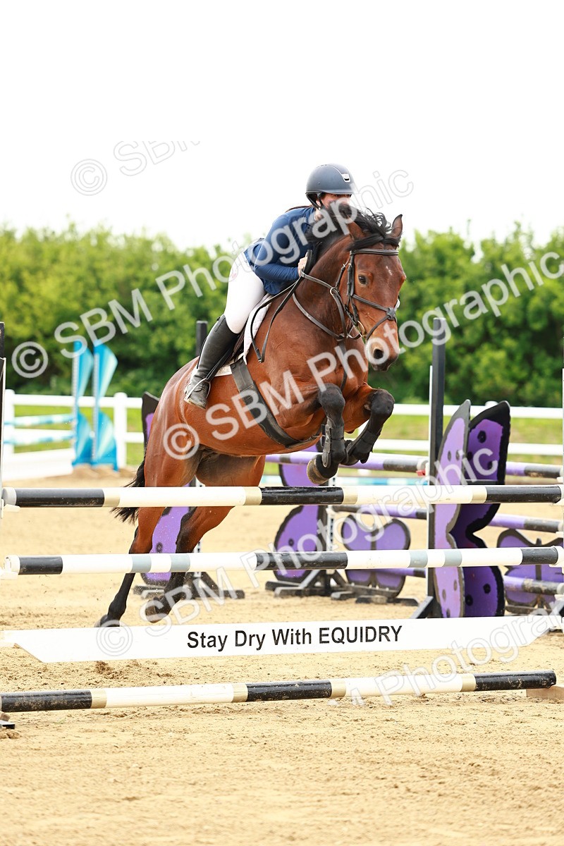 0B8A3933 - Class 4 - Senior Newcomers - 1.10m